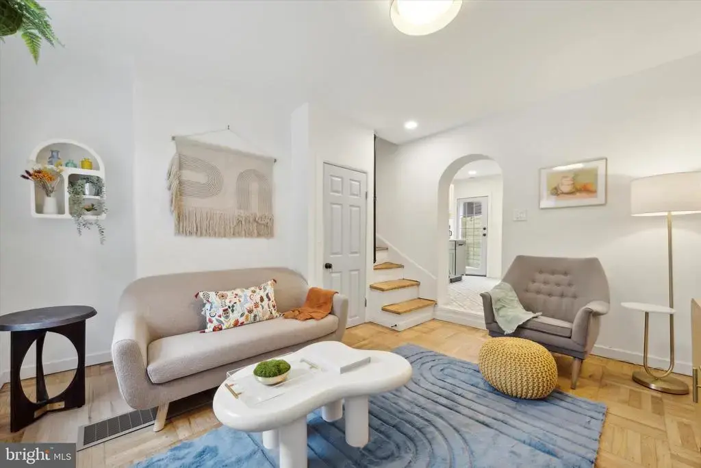 110 W Wildey St, PHILADELPHIA