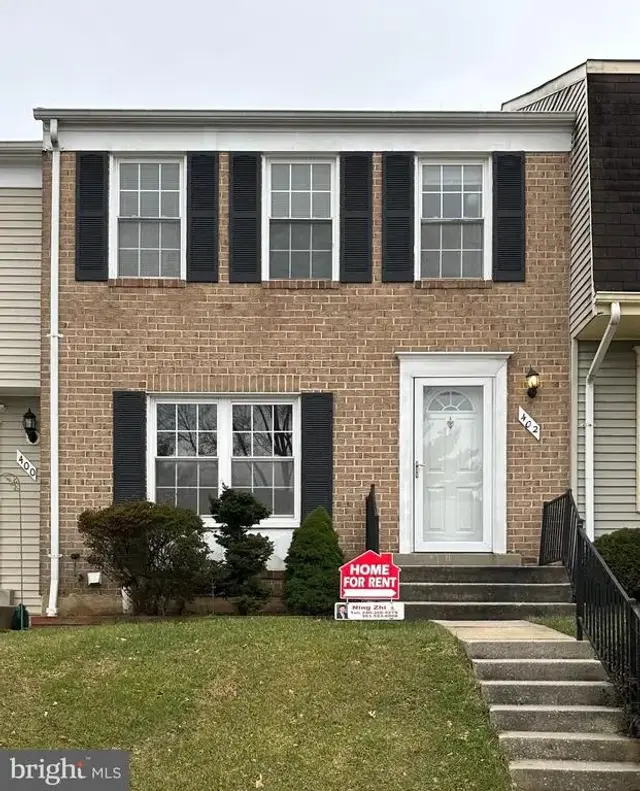 402 Carousel Ct, Gaithersburg