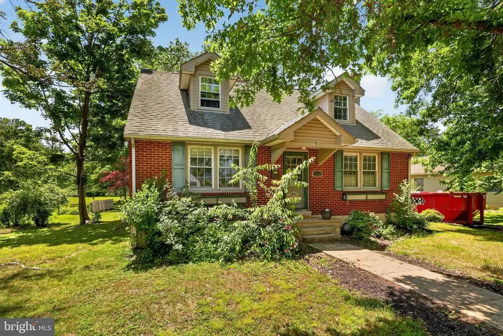 316 E Walnut St, PERKASIE