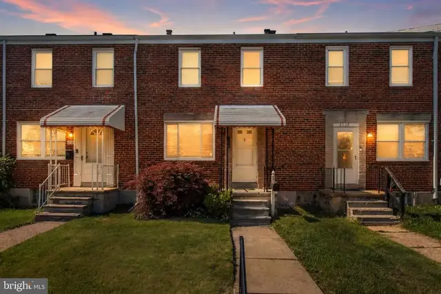 1714 Pin Oak Rd, Parkville