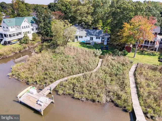 4950 Bonniewood Dr, Shady Side