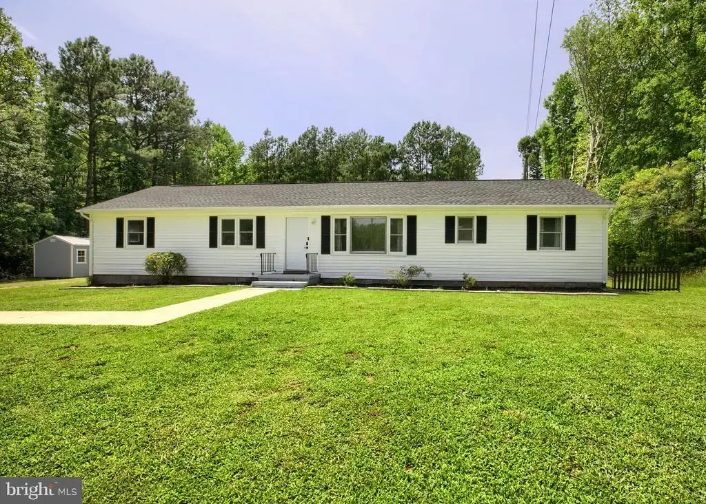 868 Simonson Rd, FARNHAM