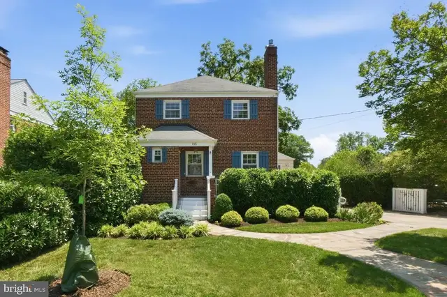 115 S Kensington St, Arlington