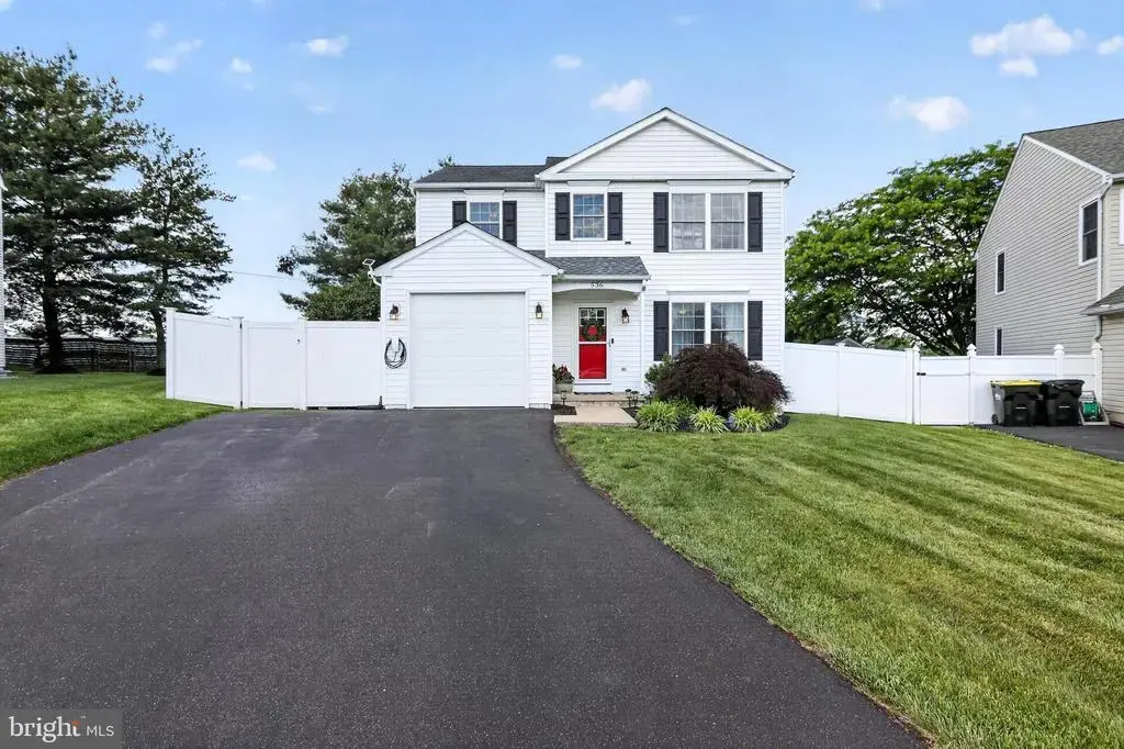 536 Whitford Cir, TELFORD