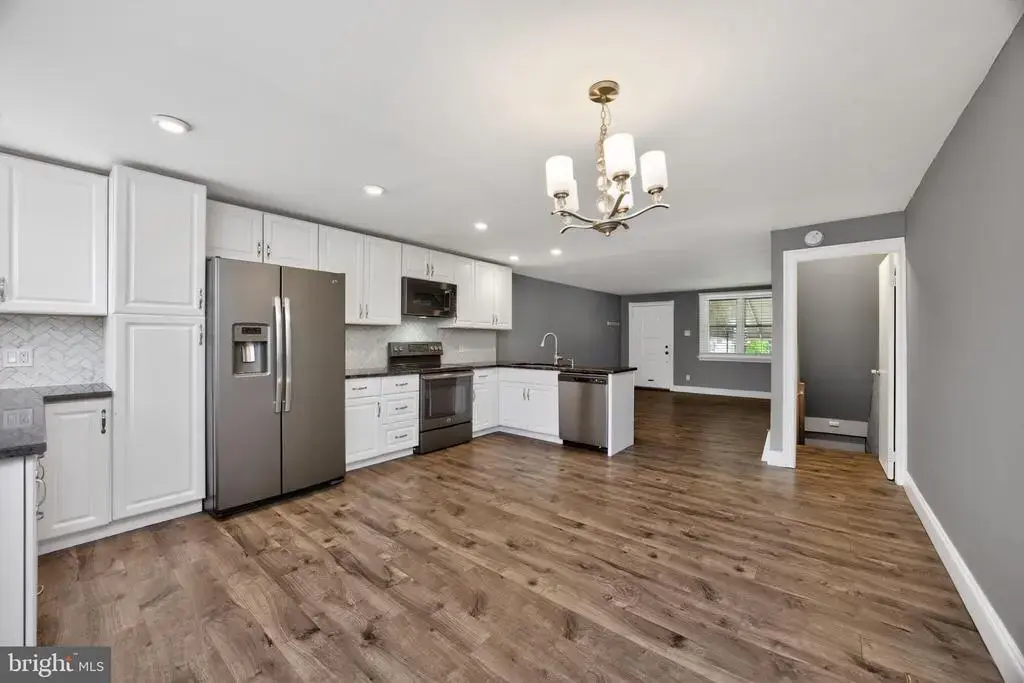 317 Westbrook Dr, CLIFTON HEIGHTS