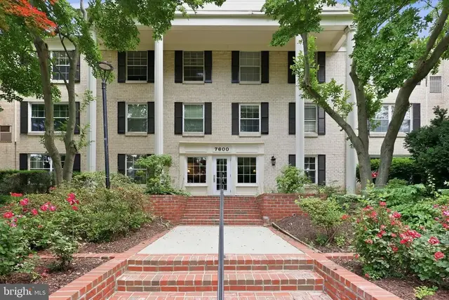 7600 Tremayne Pl #203, Mclean
