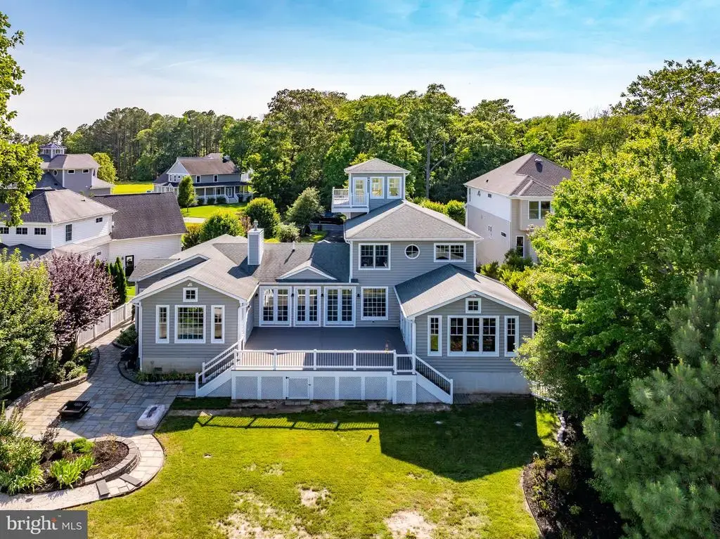 10316 Plantation Ln, BERLIN