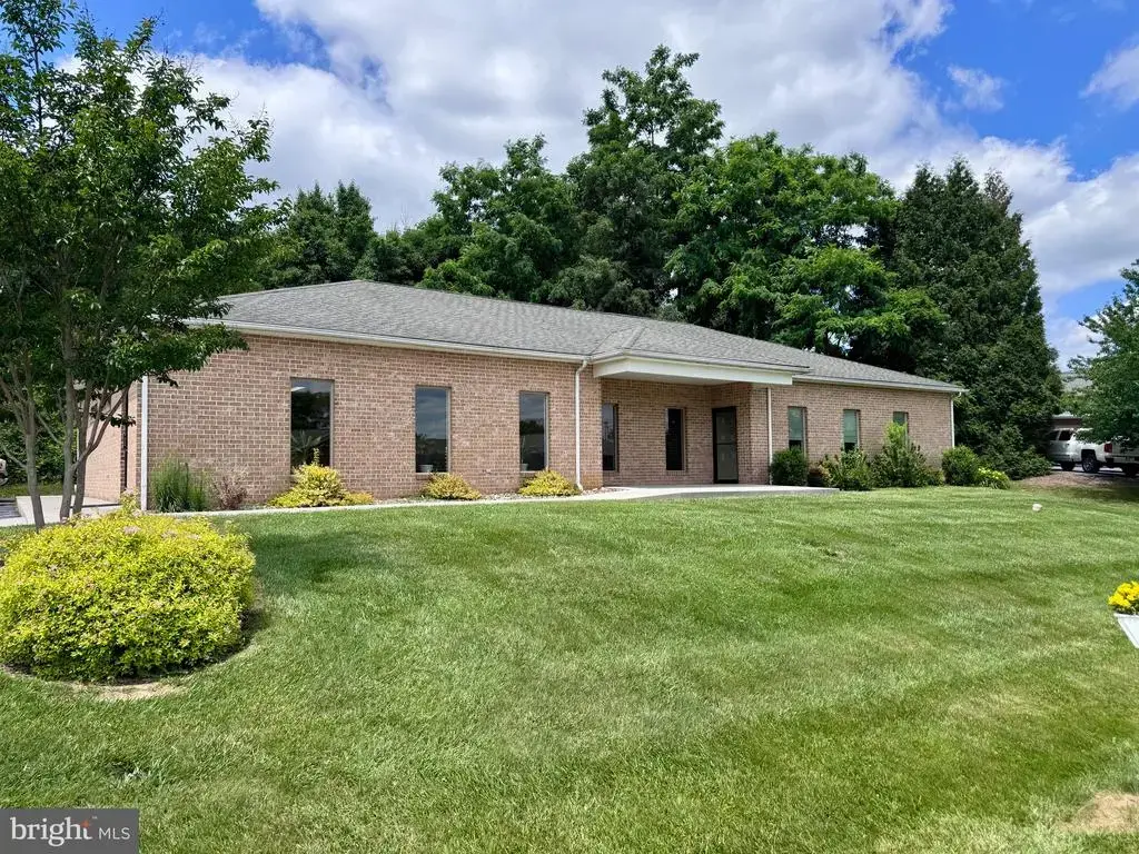 25 Crimson Cir #suite B, MARTINSBURG