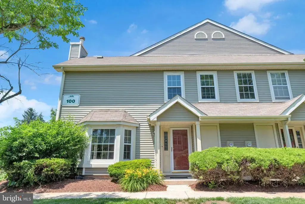 104 Pertwood Ct #104, MOUNT LAUREL