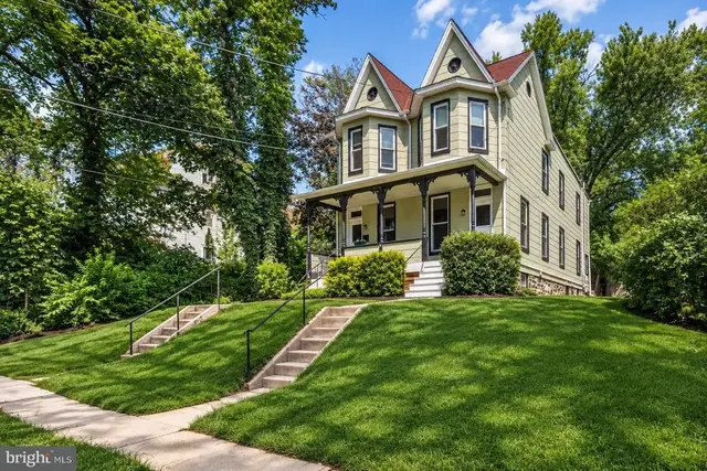 304 W Cold Spring Ln, Baltimore