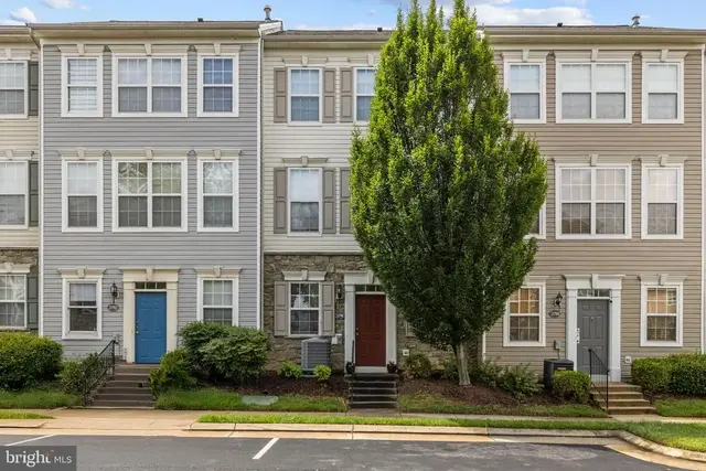 21790 Dragons Green Sq, Ashburn