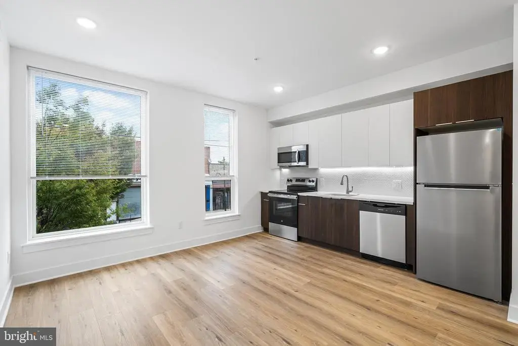 4324 Lancaster Ave #302, PHILADELPHIA