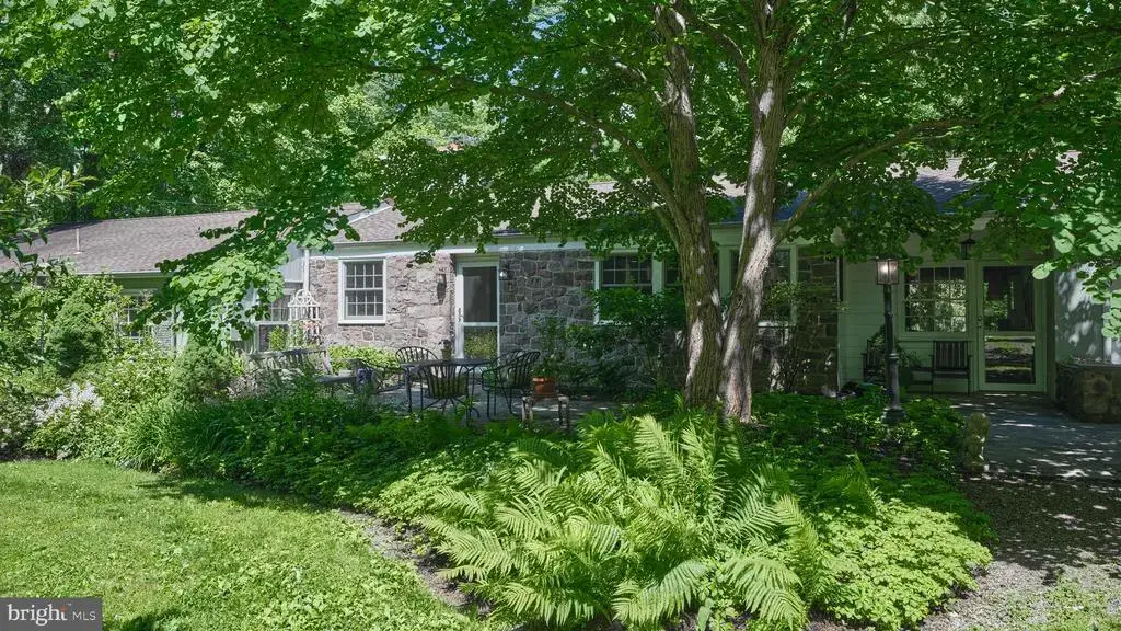 4 Low Rd, NEW HOPE