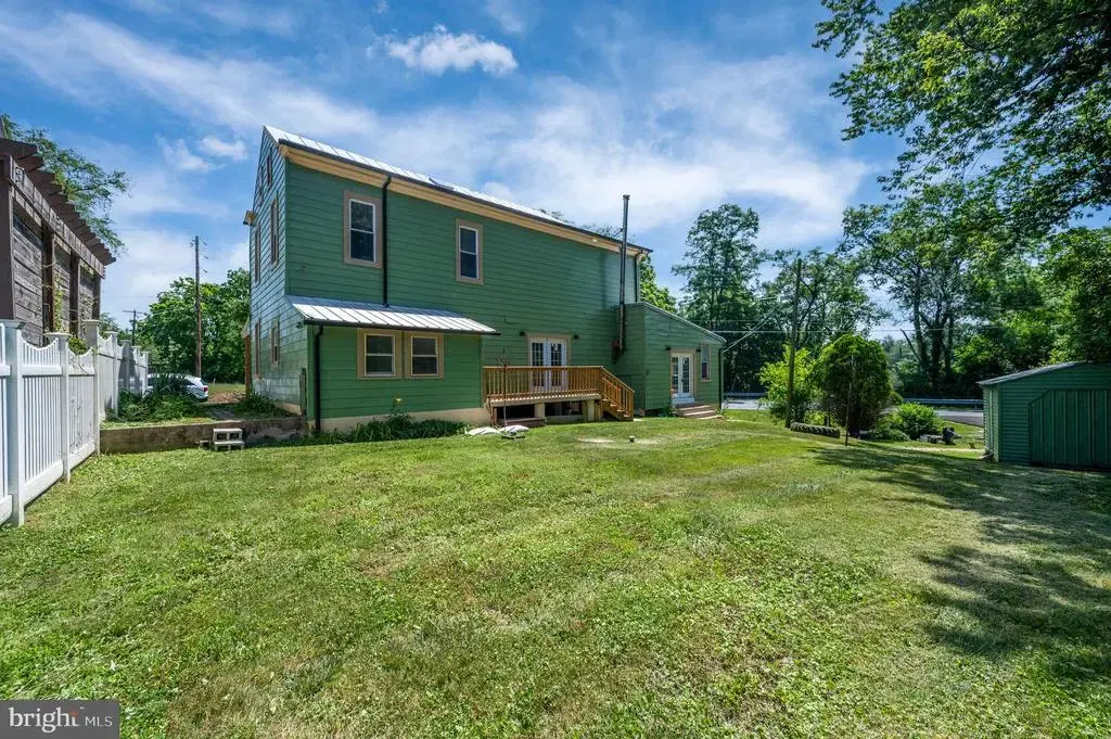 374 Fisher Dam Rd, HAMBURG