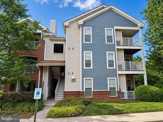 20960 Timber Ridge Ter #303, Ashburn