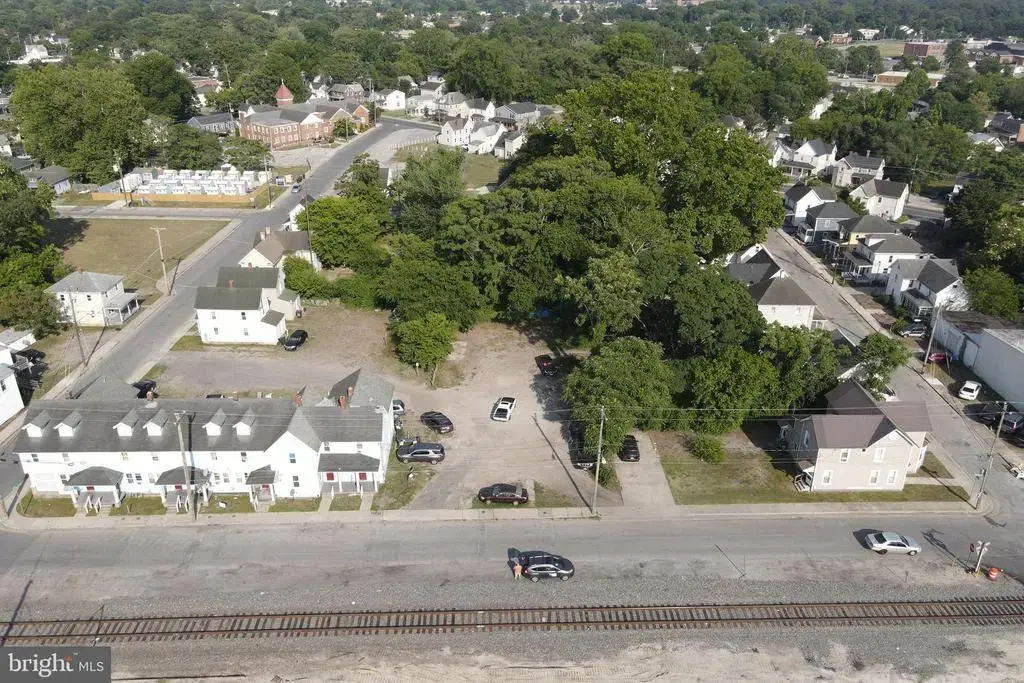 603 E Railroad Ave, SALISBURY