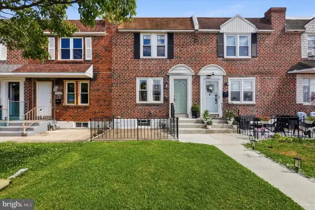 1162 Taylor Dr, Folcroft