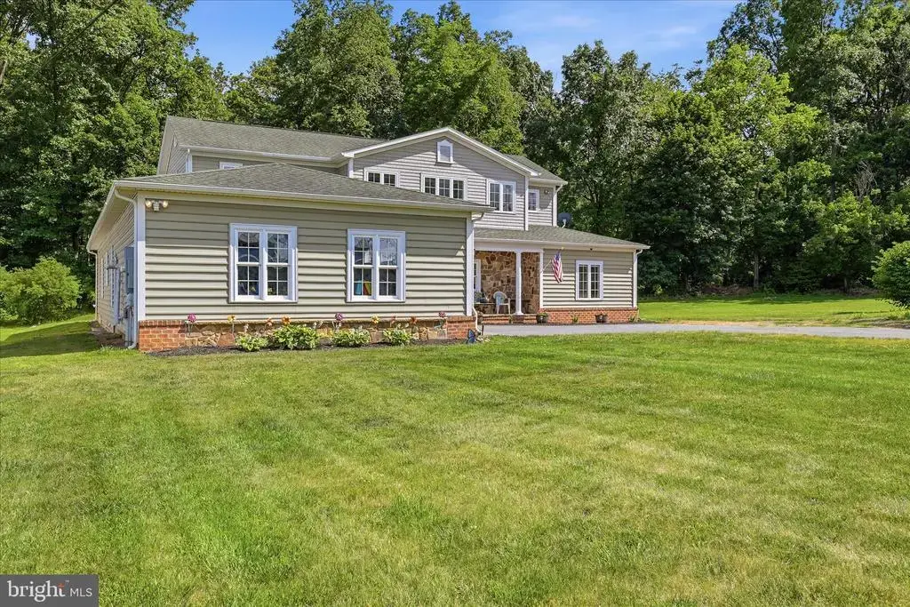59 Howards Ln, BOYCE