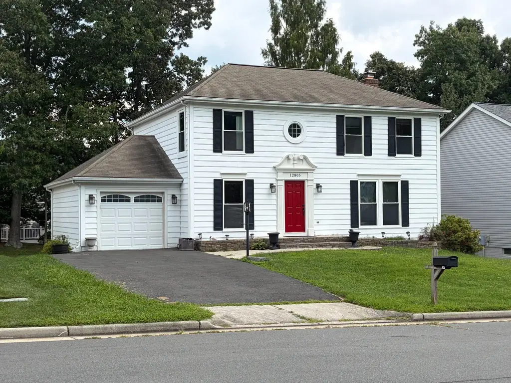 12805 Valleyhill St, WOODBRIDGE
