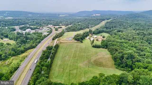 205 Fry Rd, Birdsboro