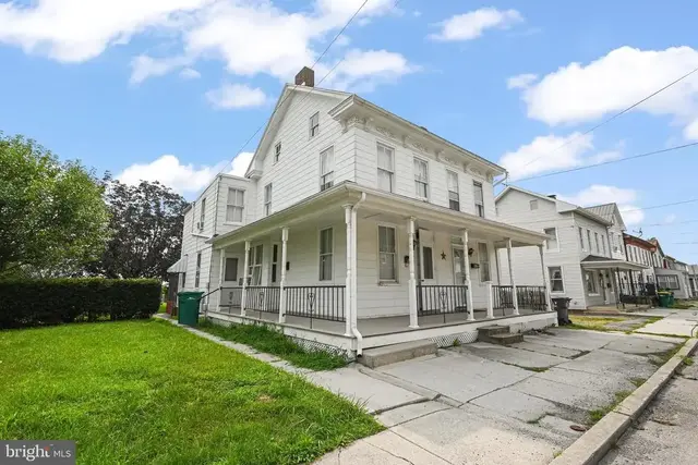 640 3rd St, Hanover