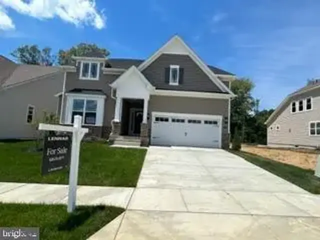 10109 Shenandoah Ln, White Plains