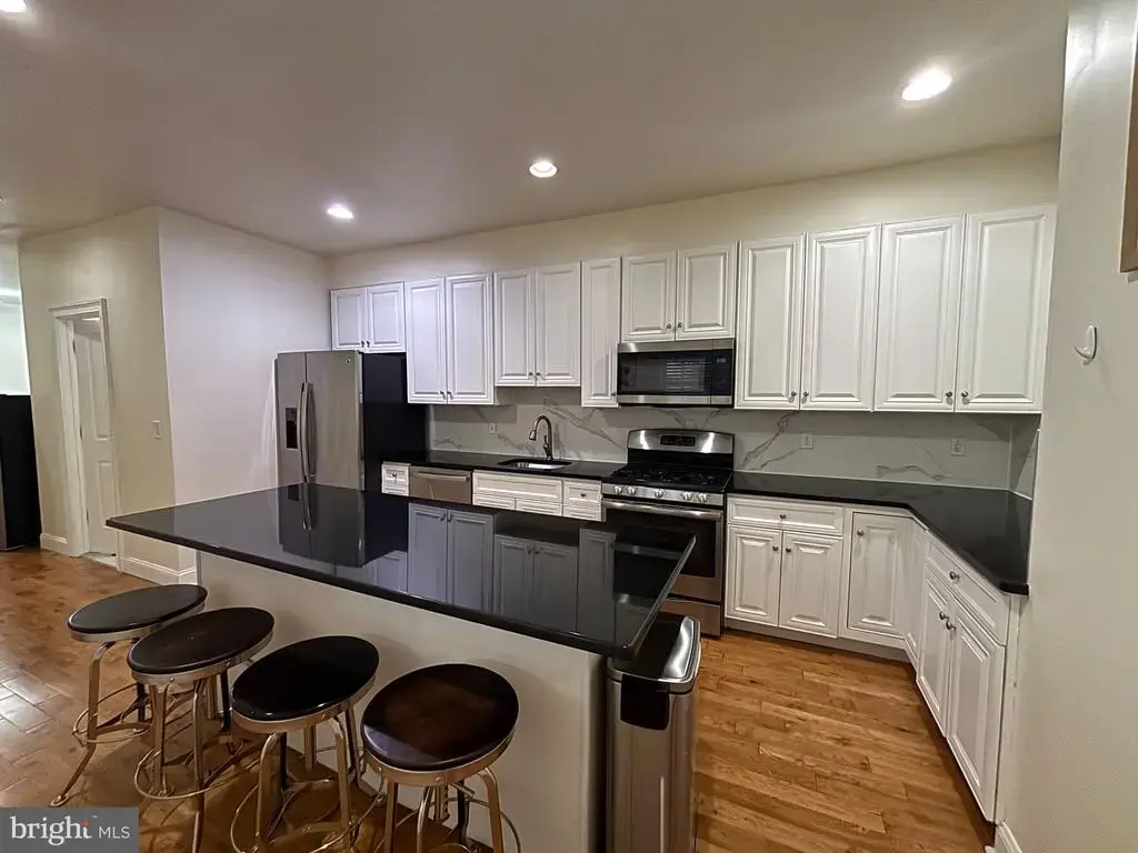 4080 Spring Garden St, PHILADELPHIA