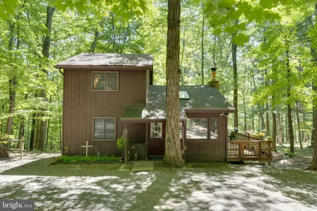 11 S Mountainside Dr, BERKELEY SPRINGS