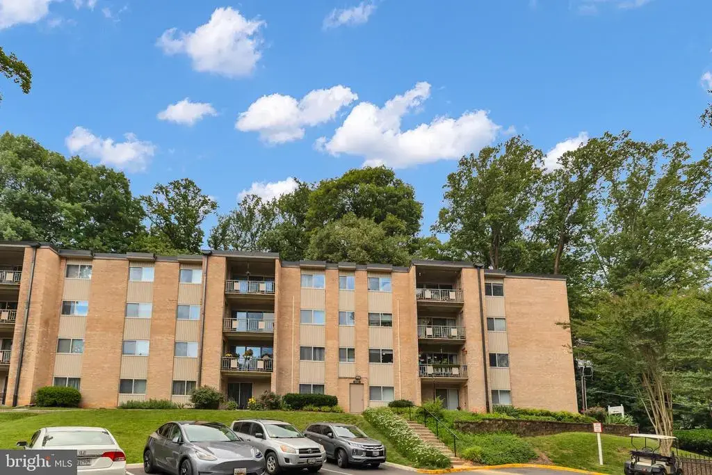 12413 Braxfield Ct #555, ROCKVILLE