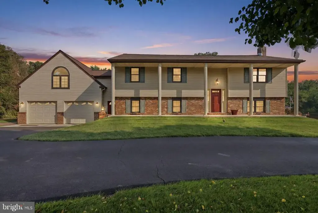 2733 Village Rd, LANGHORNE