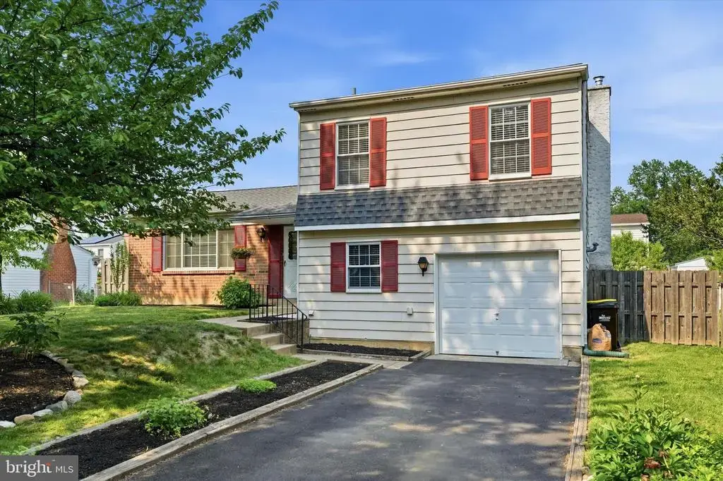 3218 Leeland Dr, BENSALEM
