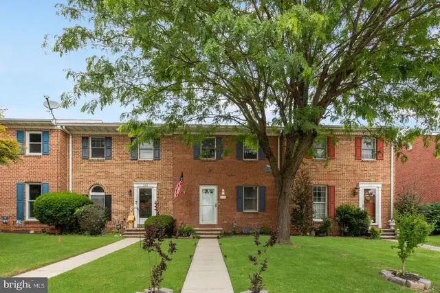 228 Georgetown Cir, Hanover