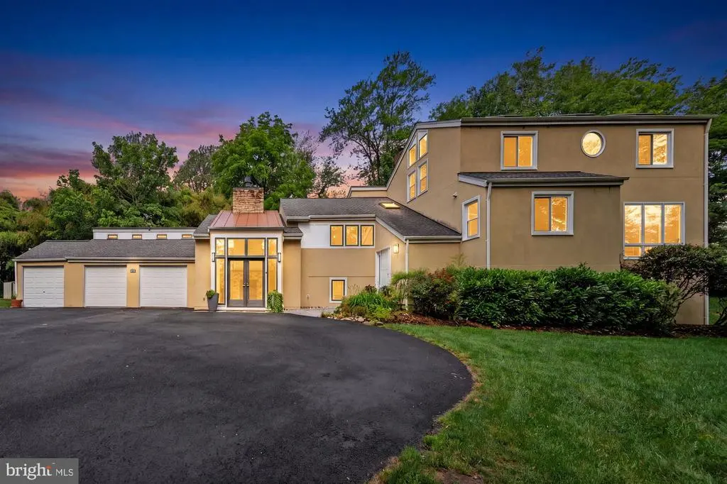 1316 Alps Dr, MCLEAN