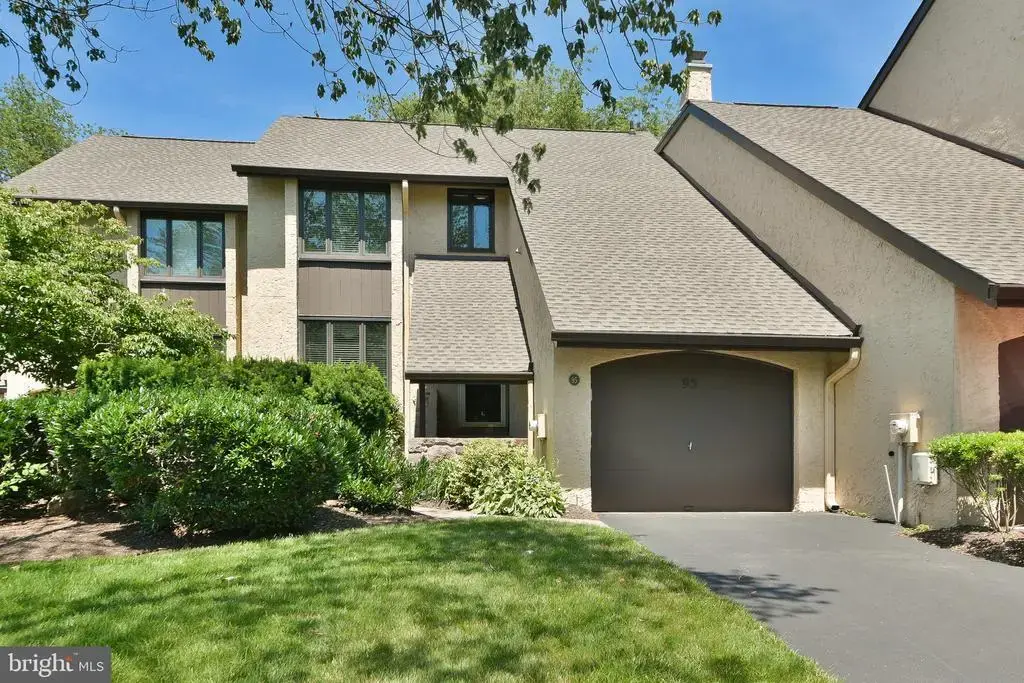 95 Golf Club Dr, LANGHORNE