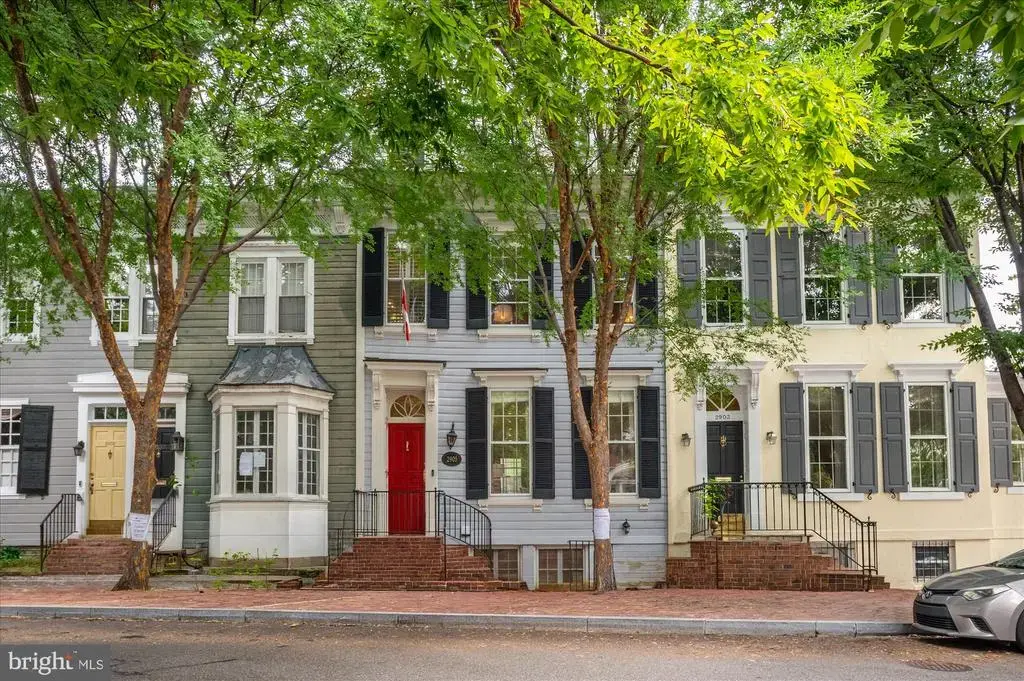 2905 N St Nw, WASHINGTON