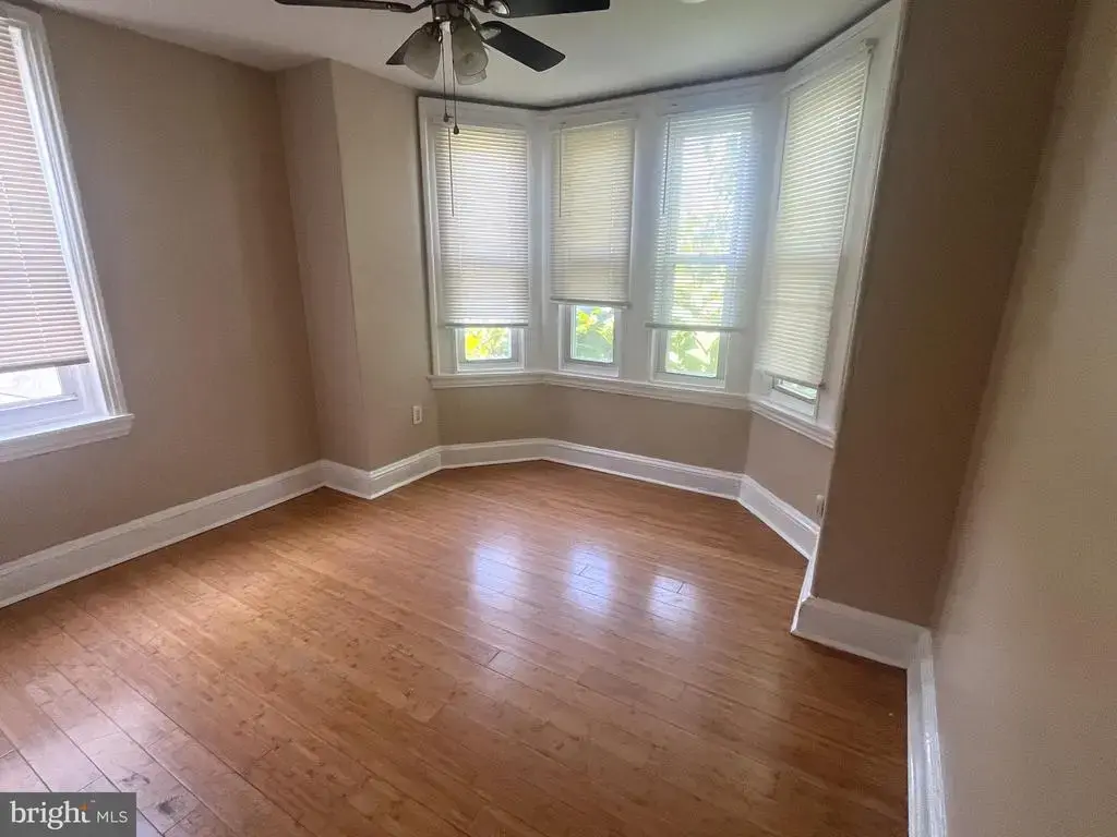 2023 W Oxford St #2, PHILADELPHIA