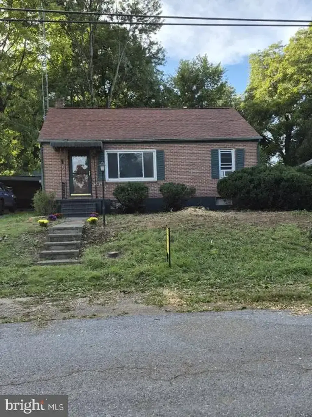 320 Hedrick Ave, MARTINSBURG