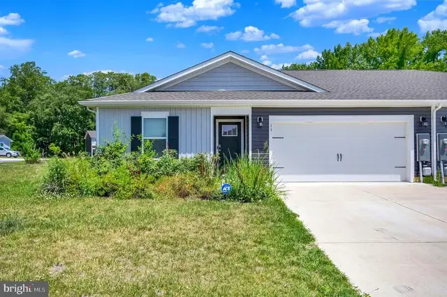 13 Casterline Ct, Dover