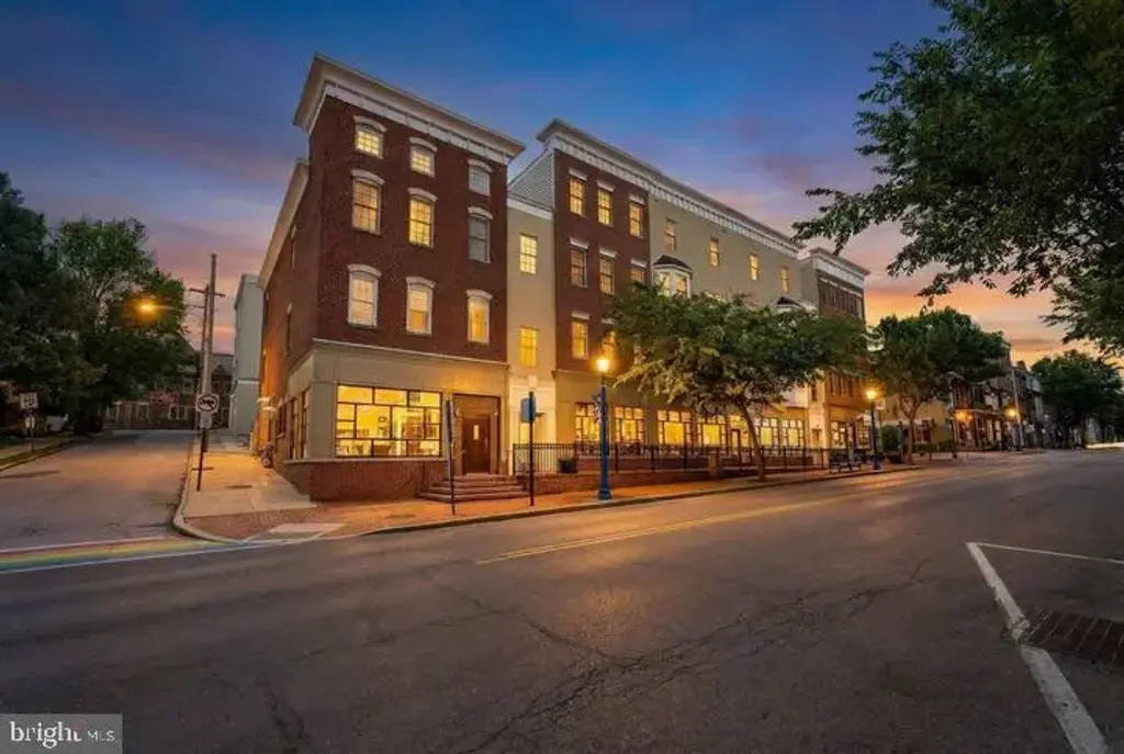 136 Bridge St #302, PHOENIXVILLE