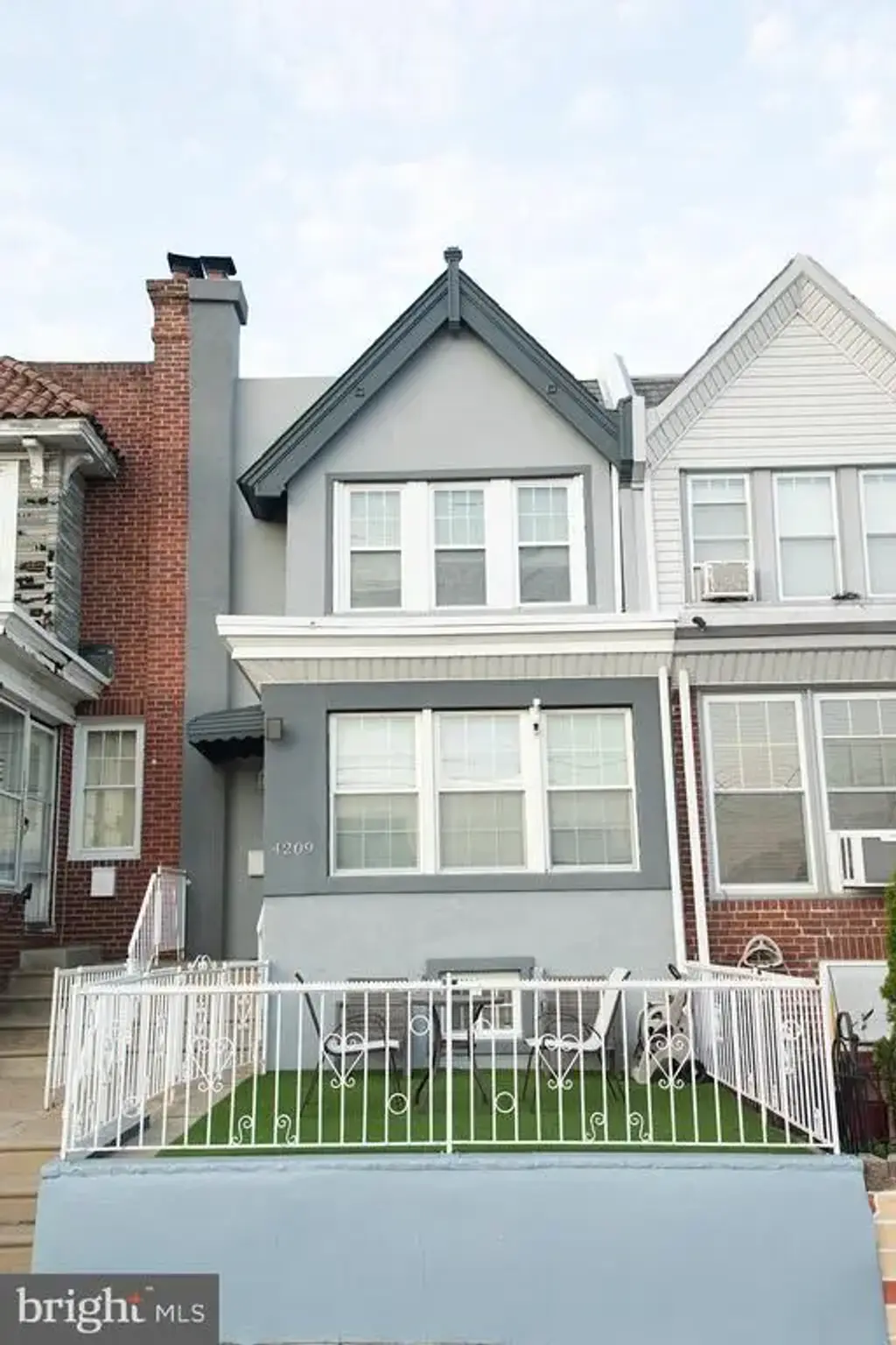 4209 Benner St, PHILADELPHIA