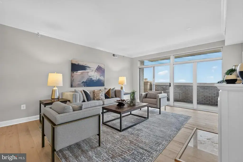11776 Stratford House Pl #1303, RESTON