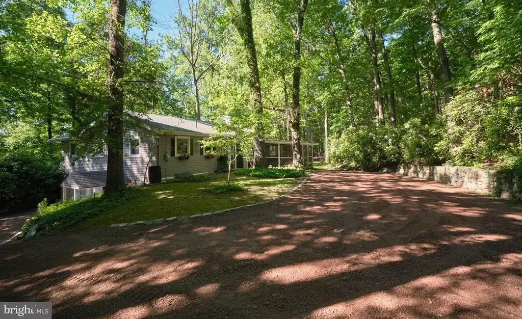 4831 Mountain Top W #w, NEW HOPE