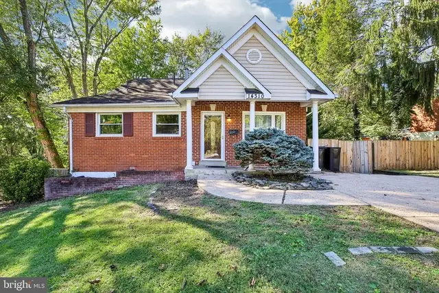 14310 Brook Dr, Woodbridge