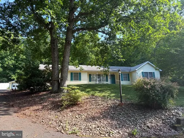9410 Route 209, Williamstown