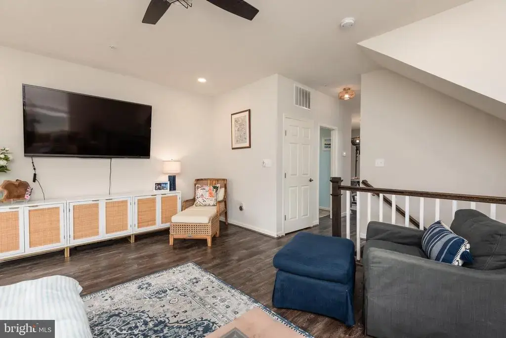 408 Crowberry Cir, EASTON