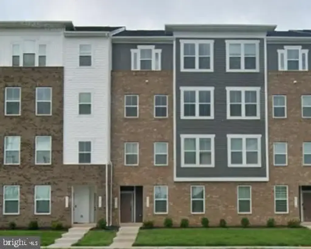 8018 Williamson Blvd, MANASSAS