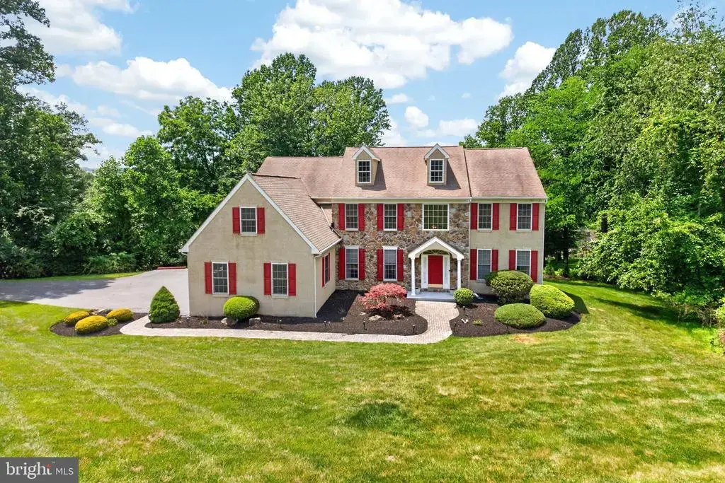 904 Victoria Ct, DOWNINGTOWN