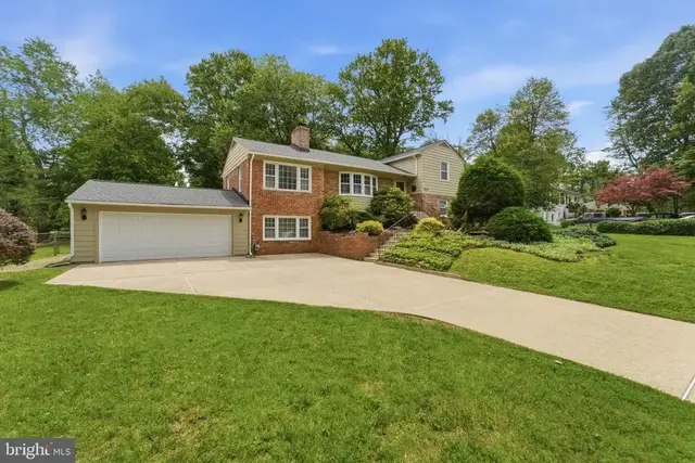 12719 Two Farm Dr, Silver Spring