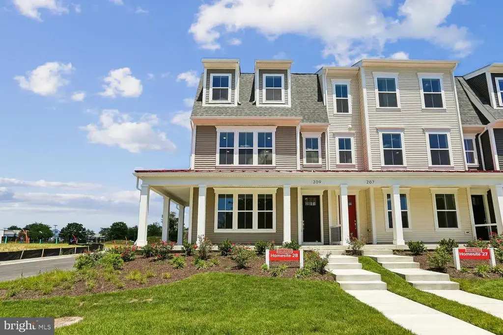 209 Allen Ln, POOLESVILLE