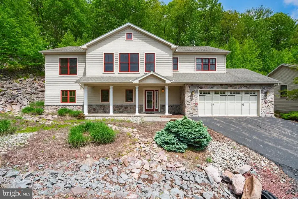 54 Bluestone Ct, LAKE HARMONY